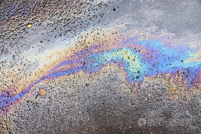 抽象的闪光点的油或汽油