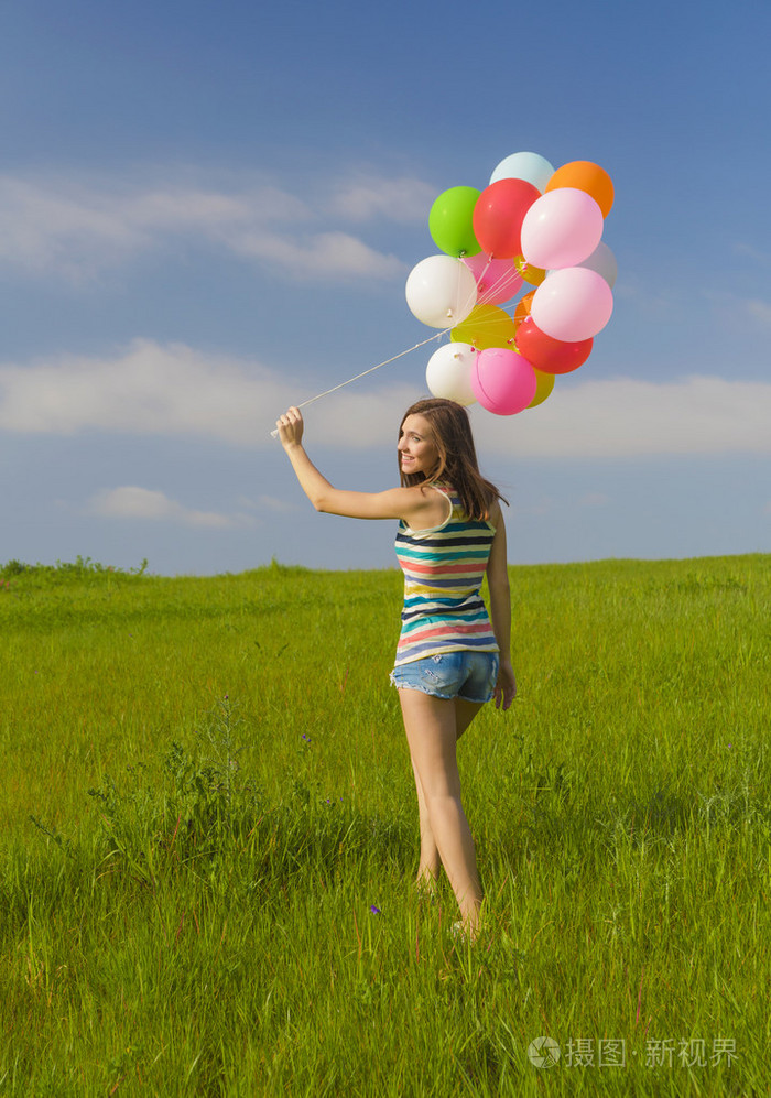 女孩与气球
