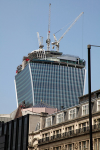 在伦敦，英国的泛型摩天大楼建设。建设发展办公室