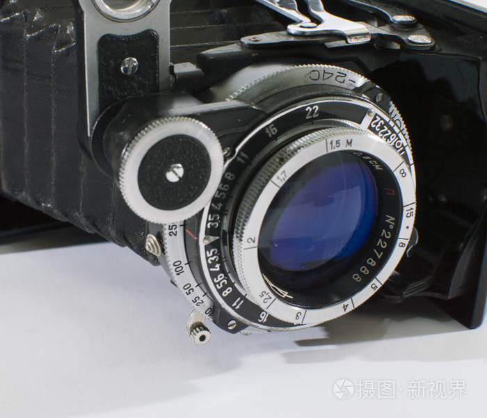 老式相机装胶卷