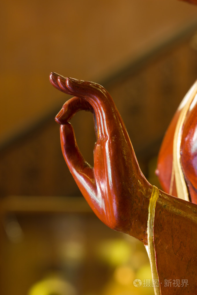 佛雕像,木制的手