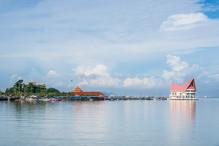 Koh Loi 白天拉差，泰国春武里