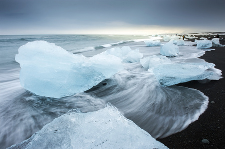 Jokulsarlon 与冰山搁浅