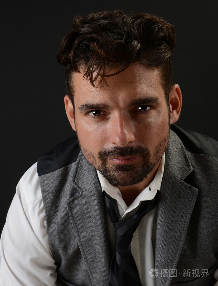 英俊的意大利人