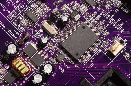 现代紫色电路板