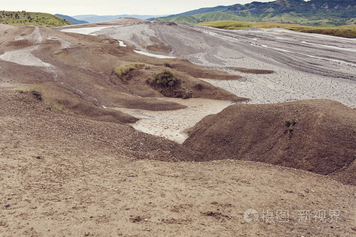 罗马尼亚布泽乌集团军的泥火山的风景