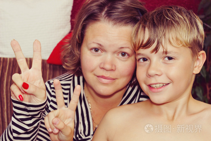 母亲和儿子