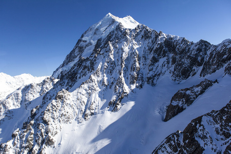 雪山山脉