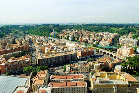 罗马市从 St 彼得大教堂屋顶鸟瞰图