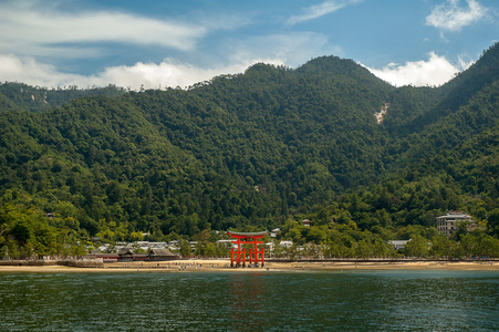 在广岛的宫岛大门