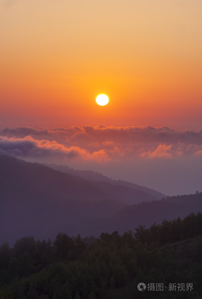 太阳落山风景图片