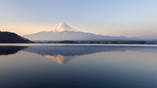 富士山在清晨