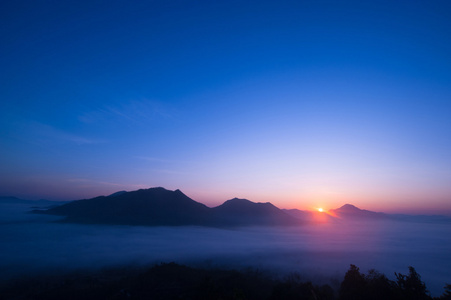 山岚峰的日出