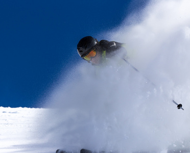 高山滑雪运动员