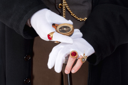 魔术师手带手套和环图片