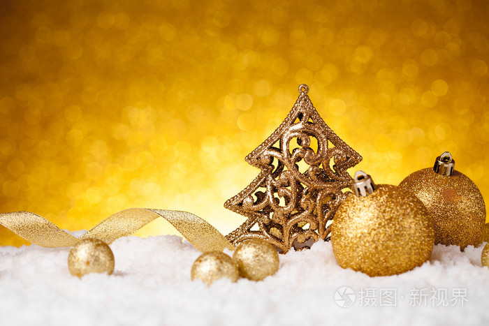 金色圣诞枞树装饰