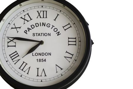 在伦敦的帕丁顿车站以罗马数字的老钟