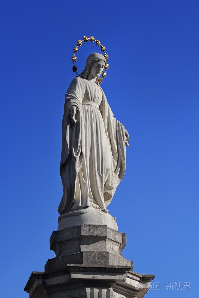 圣母玛利亚的雕像