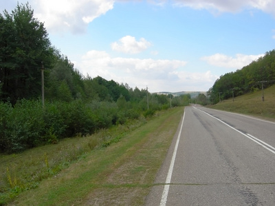 在小山的公路