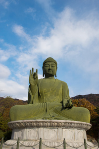佛祖铜像
