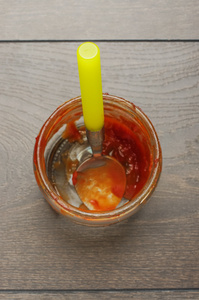 消耗番茄酱罐子图片