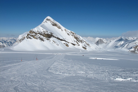 奥尔登峰，滑雪缆车的高峰期