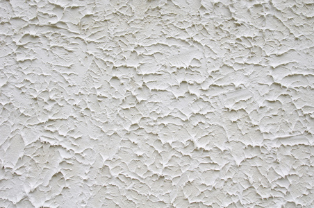 墙上的白色粗灰泥