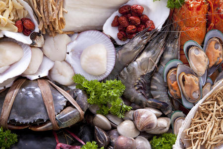 新鲜的生海鲜.照片