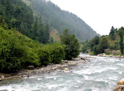 小山流水