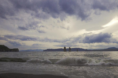 海岸阴天