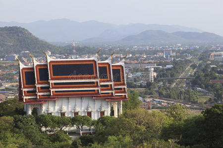 Prachoupkhirikhun，huahin区山上佛教堂