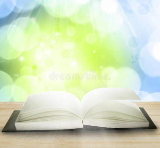 发光的书本打开书本照片