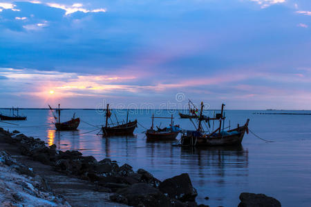 小渔船船详细图片