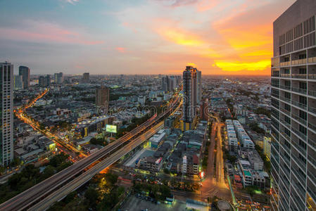曼谷城市夜景，天空宜人
