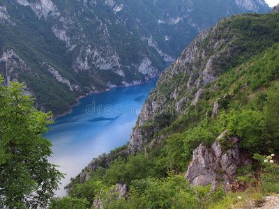 高山湖泊