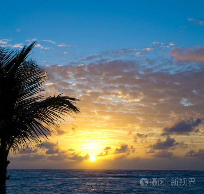 以上海上日落