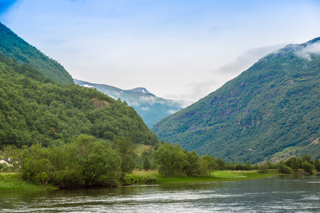 在挪威 sognefjord