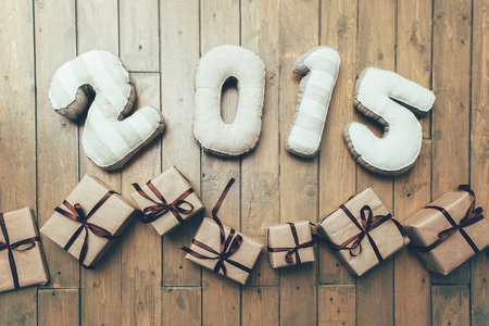 快乐新的一年 2015 年和礼物