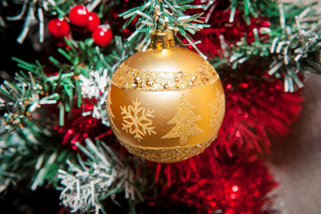 圣诞饰品，钟声 星星 球 圣诞花环选项卡 树 假日 新的一年，圣诞老人的帽子，时钟与圣诞老人帽
