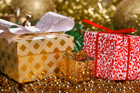 圣诞节本包装盒黄色珠子图片