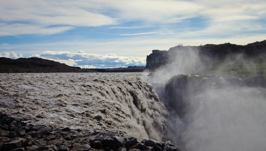 在冰岛 goddafoss 泡汤斯科加瀑布 skogarfoss 提瀑布 seljalandsfoss 冰岛瀑布景色美丽充满活力