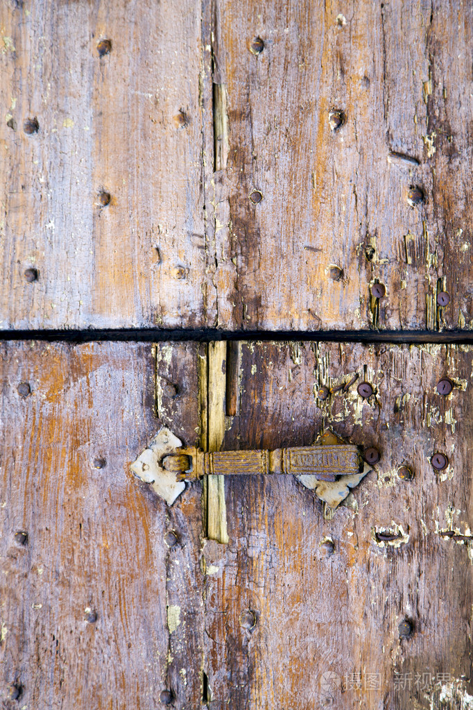 抽象生锈的黄铜意大利令人眼花缭乱