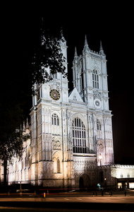 威斯敏斯特大教堂，伦敦，英格兰，在晚上