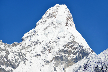 尼泊尔，喜马拉雅山，著名的阿马达布拉姆峰