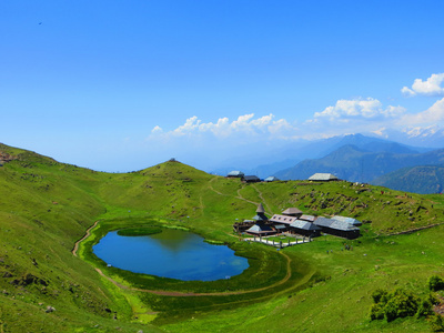 湖，山，天空