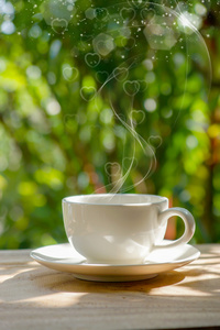 每天早上喝咖啡在花园里