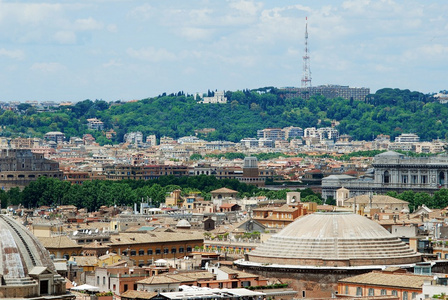 维托里奥埃纪念碑从罗马鸟瞰图图片