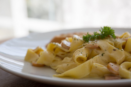 面条 carbonara