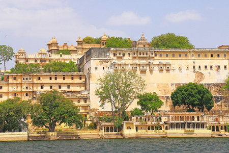 城市宫殿和拉贾斯坦邦乌代浦湖