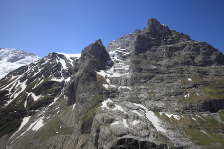 Eiger 山